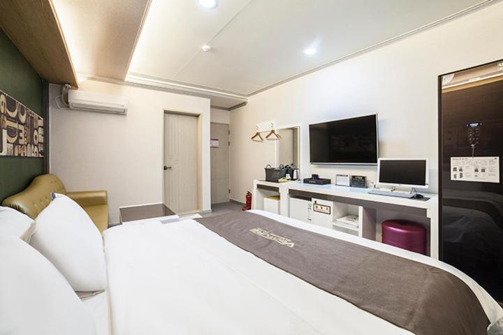 Gwangju Metropolitan City Venture Hotel מראה חיצוני תמונה