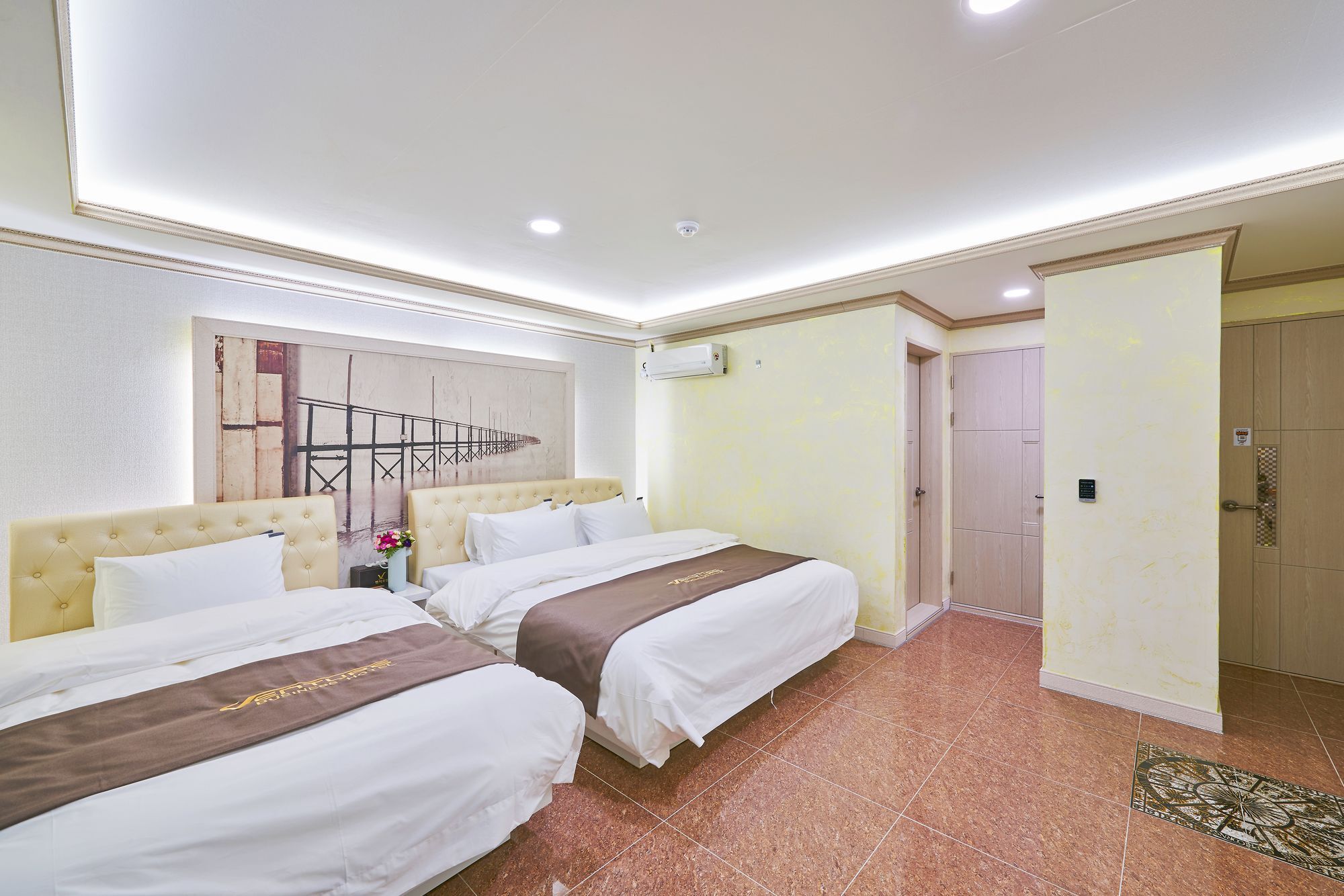 Gwangju Metropolitan City Venture Hotel מראה חיצוני תמונה